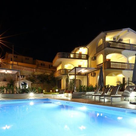 Apartments Bago Трогір Екстер'єр фото