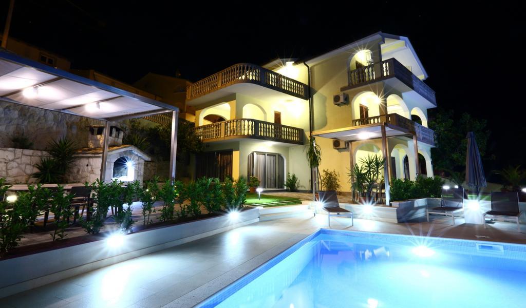 Apartments Bago Трогір Екстер'єр фото