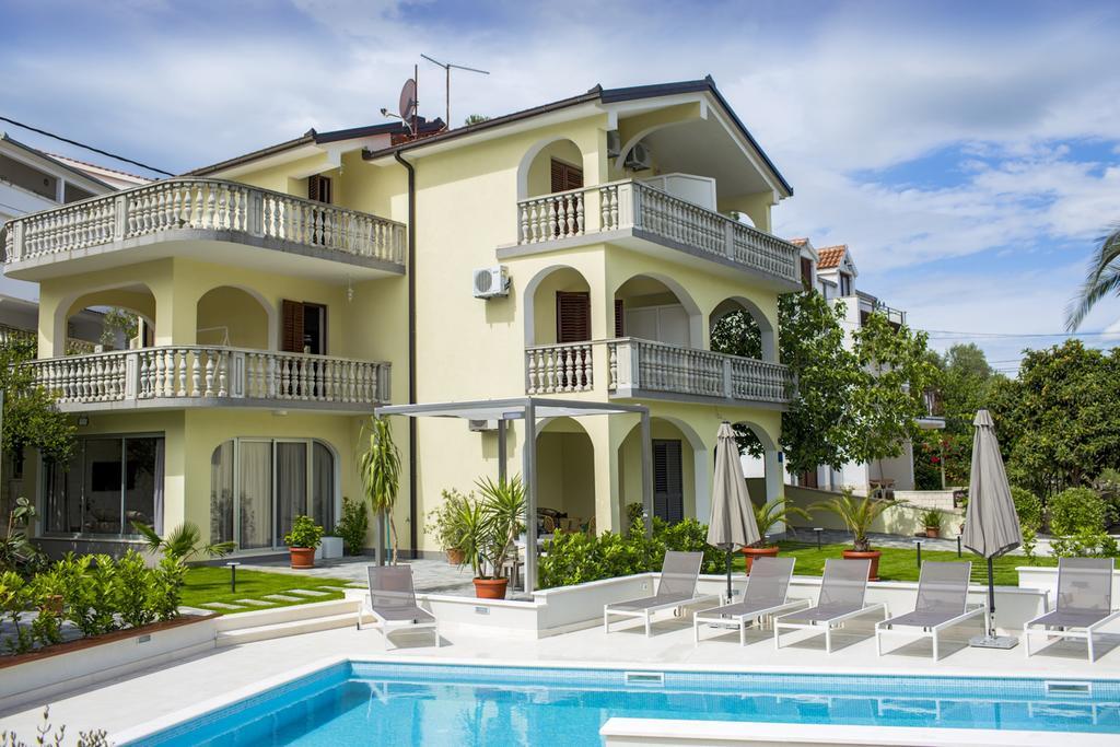 Apartments Bago Трогір Екстер'єр фото