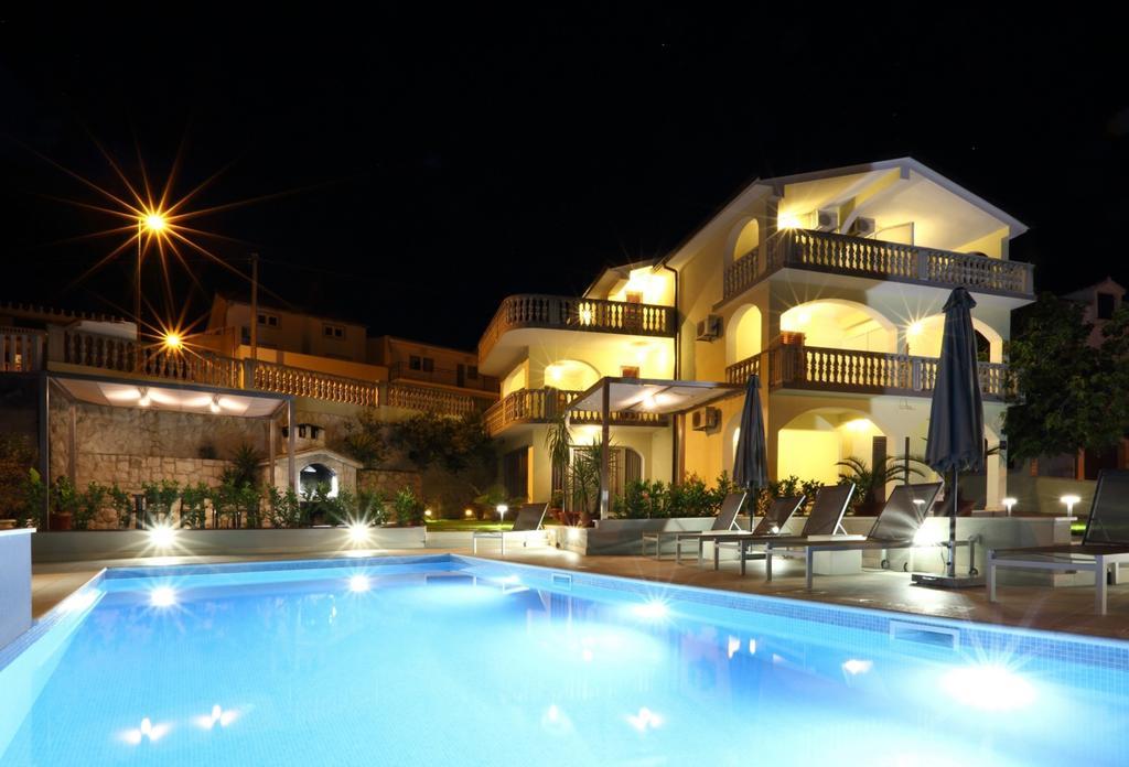 Apartments Bago Трогір Екстер'єр фото