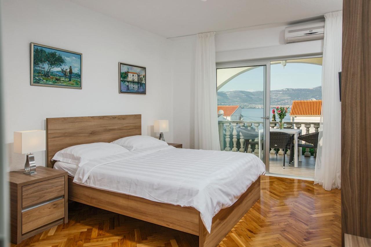 Apartments Bago Трогір Екстер'єр фото