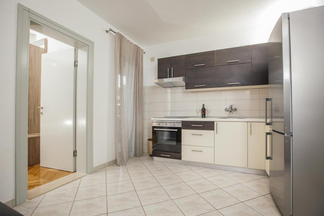 Apartments Bago Трогір Екстер'єр фото