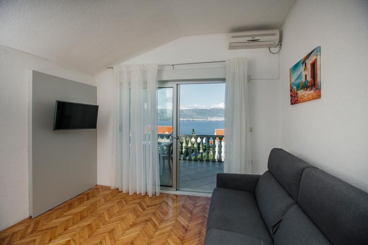 Apartments Bago Трогір Екстер'єр фото