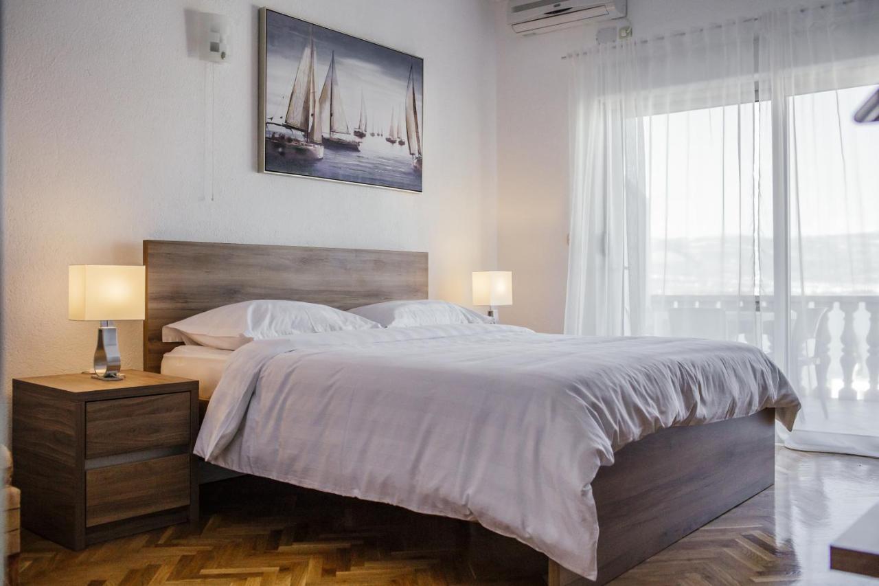 Apartments Bago Трогір Екстер'єр фото